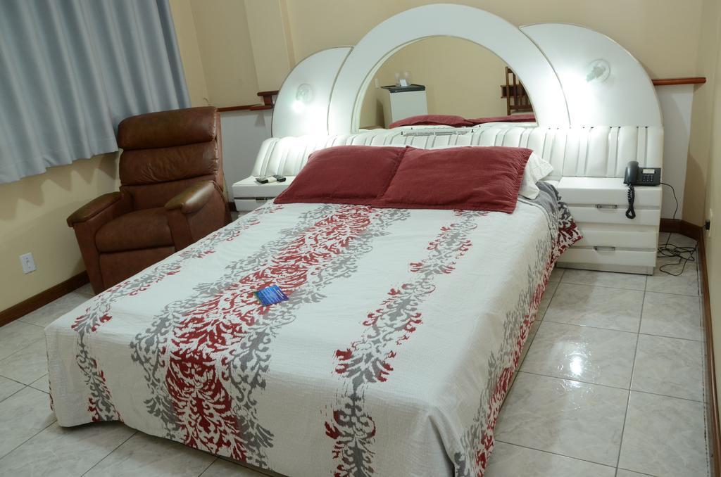 Fares Turis Hotel Uruguaiana Luaran gambar